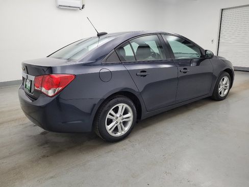 Used 2016 Chevrolet Cruze LS image 10