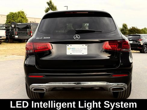 Used 2020 Mercedes-Benz GLC 300 4MATIC w/ Driver Assistance Package image 11