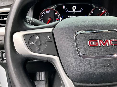 Used 2020 GMC Acadia SLT w/ Driver Alert Package II image 23