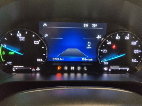 Used 2022 Ford Escape SE w/ Convenience Package FWD image 23