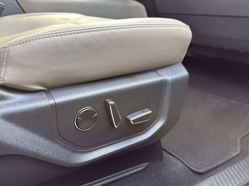 Used 2024 Ford Expedition Max Limited image 25