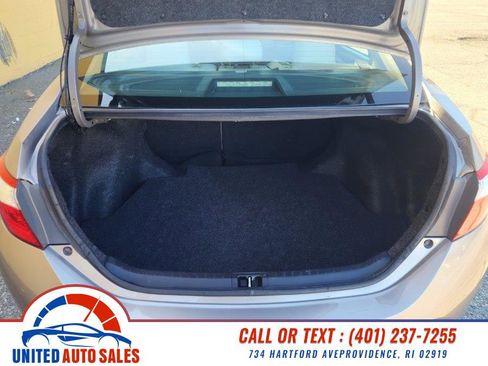 Used 2014 Toyota Corolla LE image 11