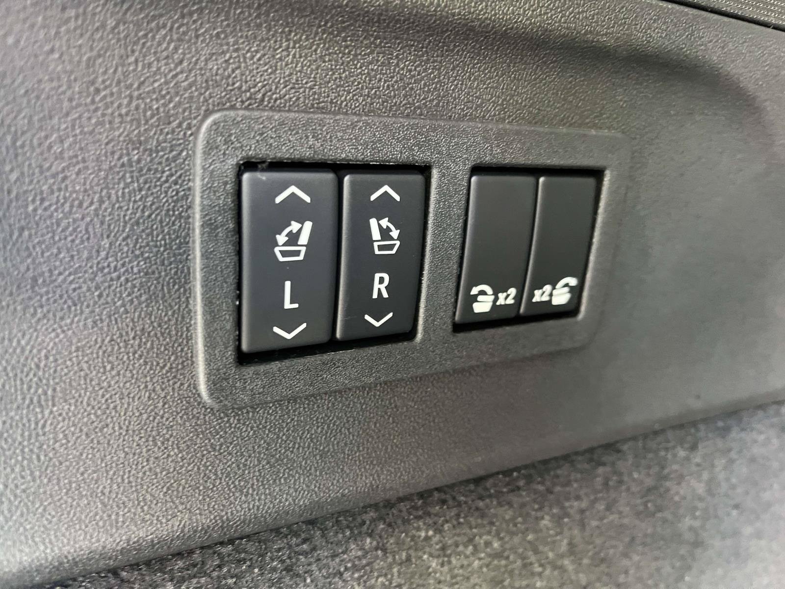New 2026 Cadillac Escalade IQ Sport 2 AWD/4WD image 11