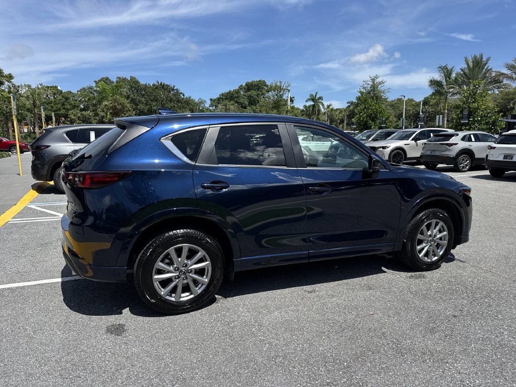 Certified 2025 MAZDA CX-5 AWD 2.5 S w/ Select Package image 4