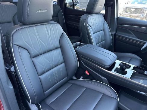 Used 2025 Buick Enclave Avenir w/ Super Cruise Package AWD/4WD image 24