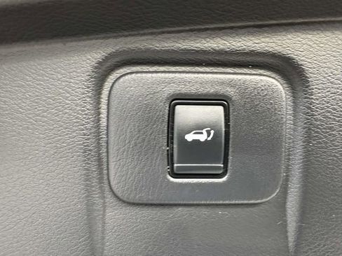 Used 2018 Nissan Murano Platinum w/ Cargo Package image 22