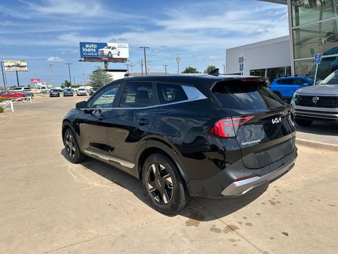 Used 2026 Kia Sportage LX FWD image 7