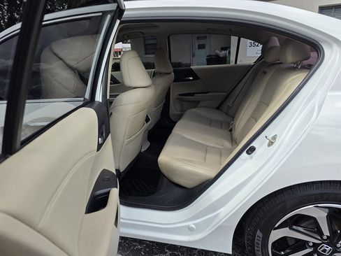 Used 2017 Honda Accord EX-L image 38