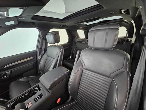 Used 2023 Land Rover Discovery HSE R-Dynamic image 21