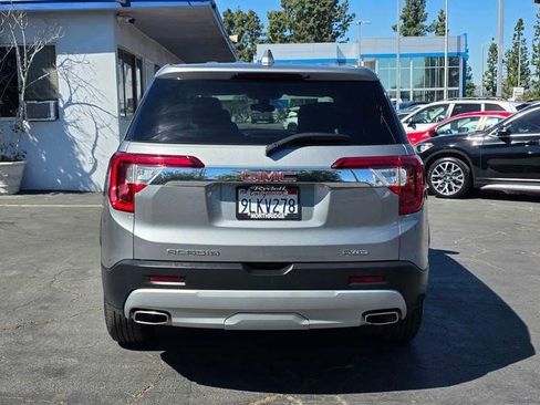 Certified 2023 GMC Acadia SLE image 7