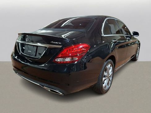 Used 2018 Mercedes-Benz C 300 4MATIC Sedan image 4