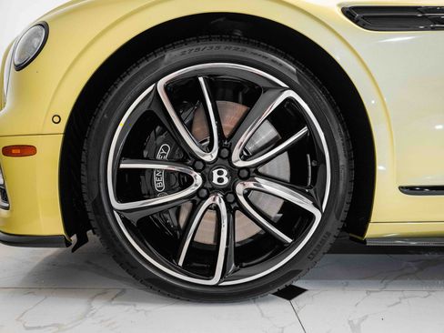 Certified 2024 Bentley Flying Spur V8 AWD/4WD image 6