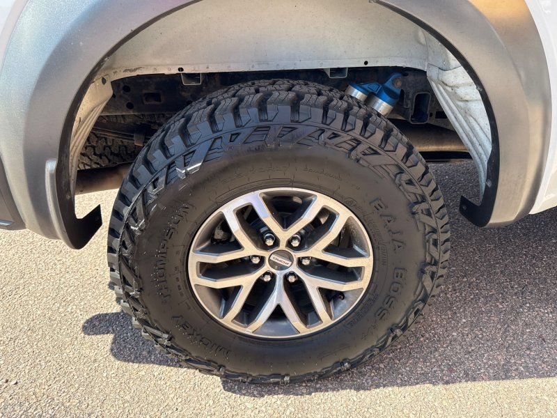 Used 2017 Ford F150 Raptor w/ Equipment Group 801A Mid AWD/4WD image 37