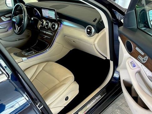 Used 2022 Mercedes-Benz GLC 300 image 31