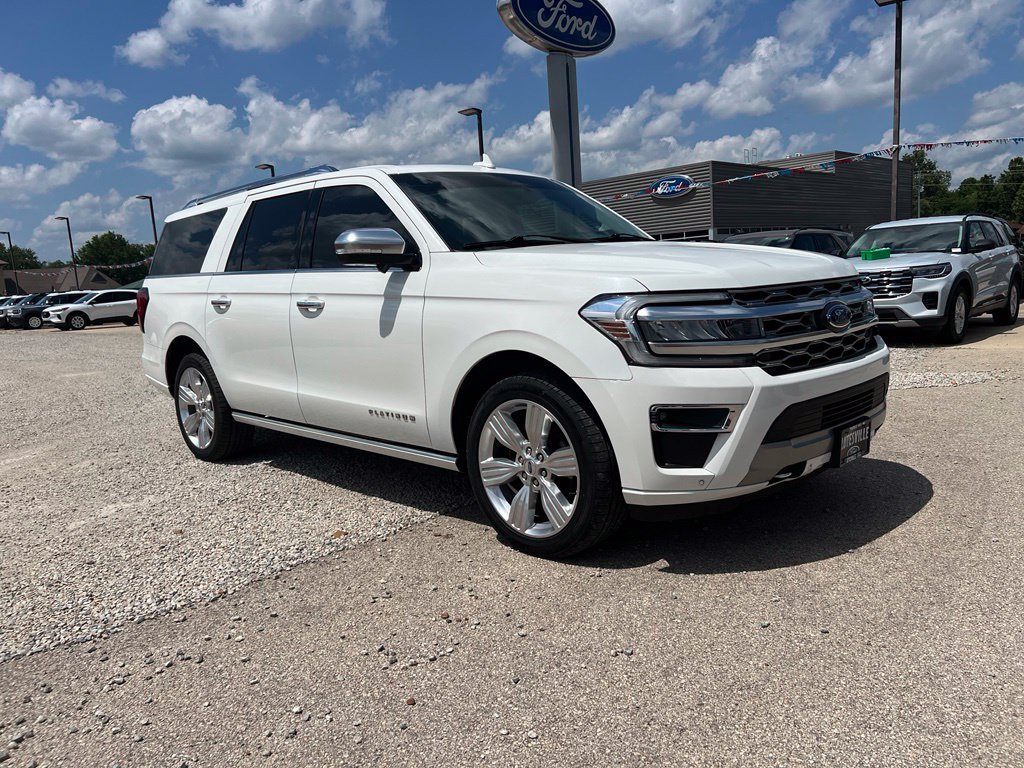 Used 2023 Ford Expedition Max Platinum AWD/4WD image 2