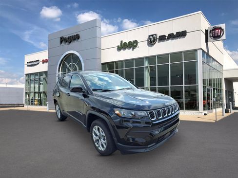 Used 2025 Jeep Compass Sport AWD/4WD image 1