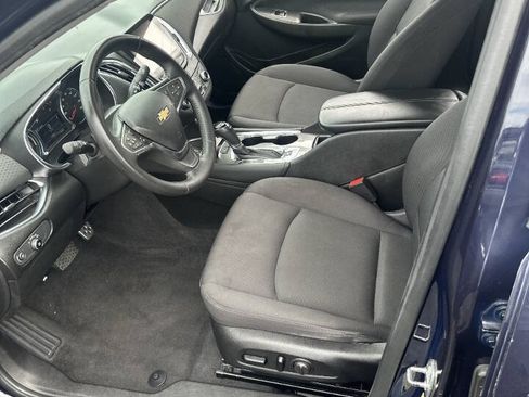 Used 2017 Chevrolet Malibu Hybrid w/ Driver Confidence Package FWD image 6
