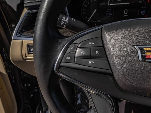 Used 2019 Cadillac XT5 FWD image 23