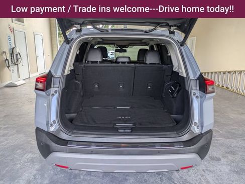 Used 2021 Nissan Rogue SL w/ Premium Package FWD image 13