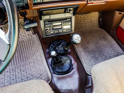 Used 1986 Toyota Pickup 4x4 Regular Cab Turbo image 28