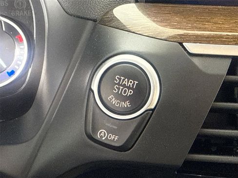 Used 2019 BMW X3 xDrive30i w/ Premium Package image 21