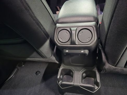 Used 2021 Jeep Wrangler Unlimited Sport AWD/4WD image 34