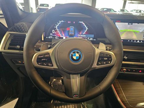 New 2026 BMW X5 xDrive50e w/ Executive Package AWD/4WD image 11