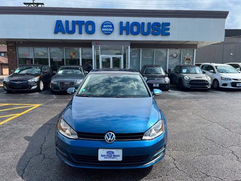 Used 2015 Volkswagen Golf S FWD image 2