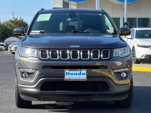 Used 2018 Jeep Compass Latitude AWD/4WD image 6