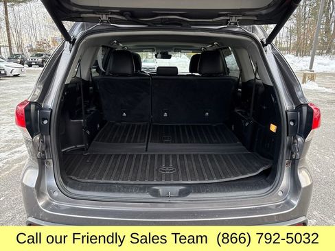 Used 2019 Toyota Highlander XLE image 21