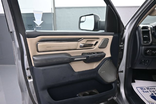 Used 2019 RAM 1500 Limited AWD/4WD image 9