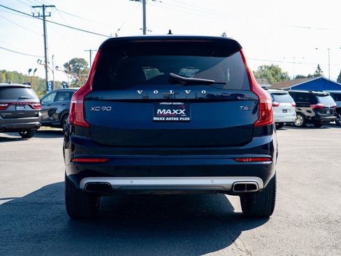 Used 2017 Volvo XC90 T6 Momentum w/ Vision Package image 10