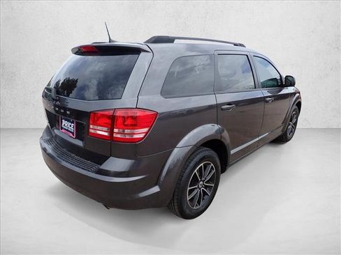 Used 2018 Dodge Journey SE w/ Popular Equipment Group FWD image 4