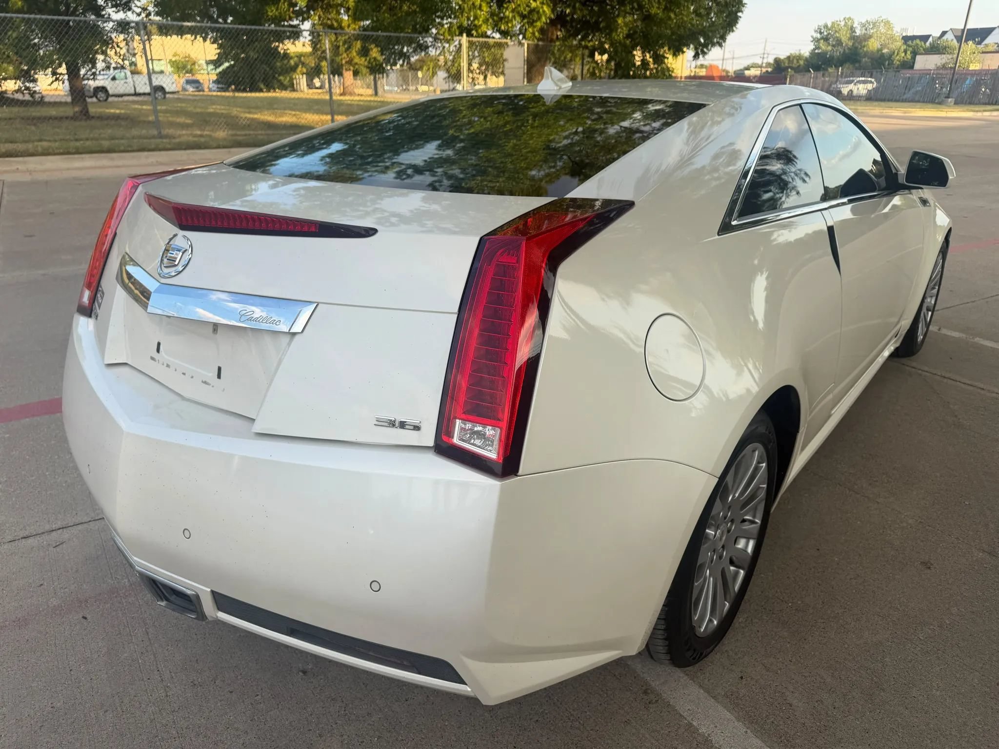 Used 2013 Cadillac CTS Coupe RWD image 5