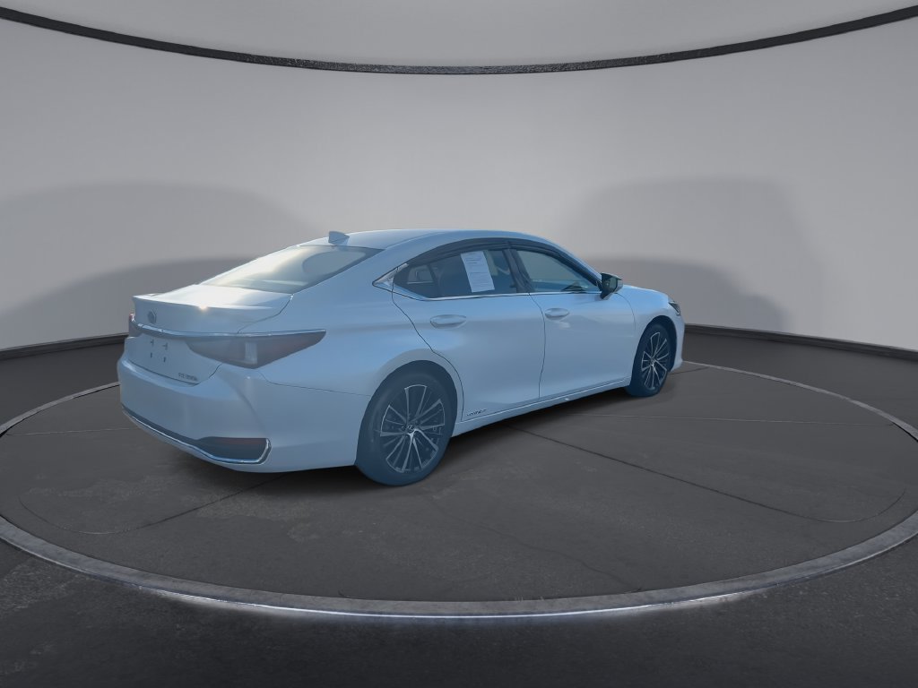 Used 2022 Lexus ES 300h w/ Premium Package FWD image 8