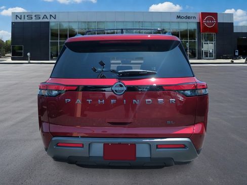 New 2026 Nissan Pathfinder SL FWD image 4