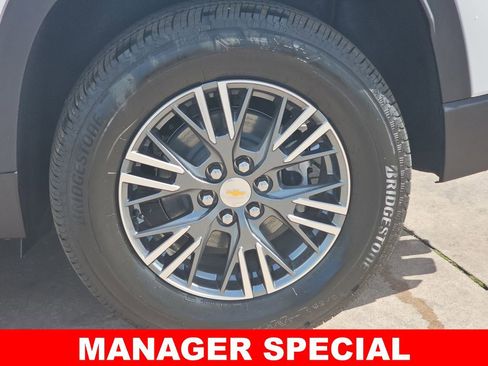 New 2026 Chevrolet Traverse LT image 37