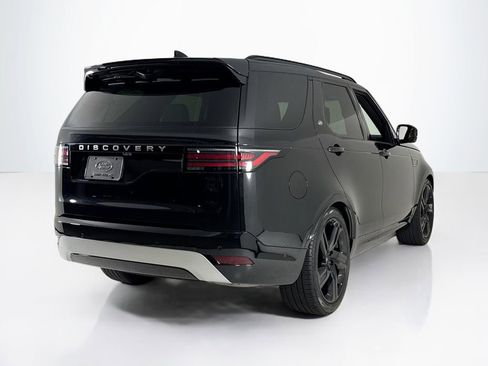 Used 2024 Land Rover Discovery Metropolitan Edition image 5