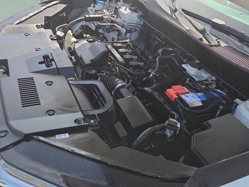 Certified 2024 Honda CR-V EX image 17