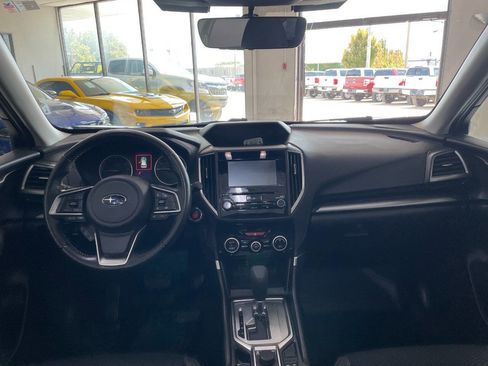 Used 2022 Subaru Forester Premium image 22
