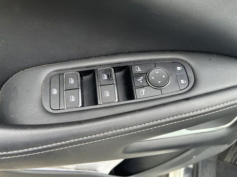 Used 2023 INFINITI QX60 Luxe w/ Performance Audio Package AWD/4WD image 10