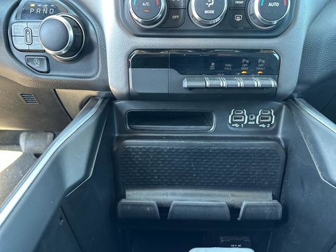 Used 2020 RAM 1500 Big Horn AWD/4WD image 10
