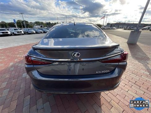 Used 2023 Lexus ES 300h F Sport image 36