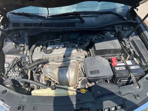 Used 2012 Toyota Camry LE FWD image 23