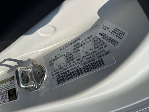 Used 2021 MAZDA MX-5 Miata Sport w/ Appearance Package image 32