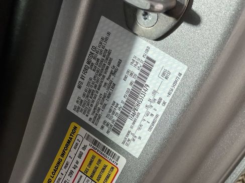 Used 2025 Ford Mustang Premium RWD image 38