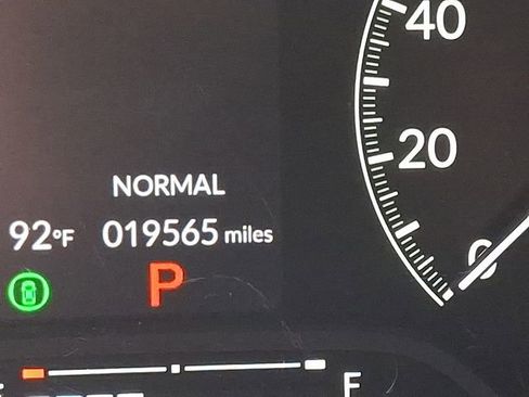 Used 2025 Honda Civic Sport image 19