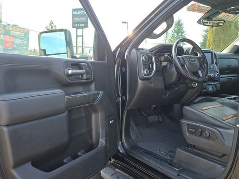 Used 2022 GMC Sierra 2500 AT4 w/ AT4 Premium Plus Package image 54