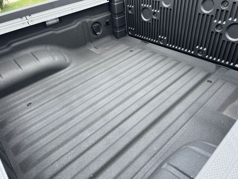 New 2026 Nissan Frontier Pro-X w/ Pro-X Convenience Package RWD image 8