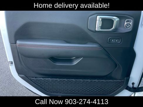 Used 2025 Jeep Wrangler Unlimited Rubicon image 11